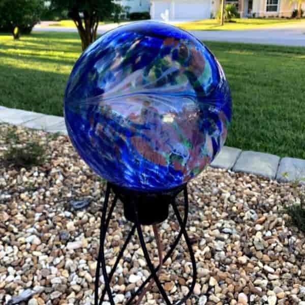 attractive gazing ball that lights up at night