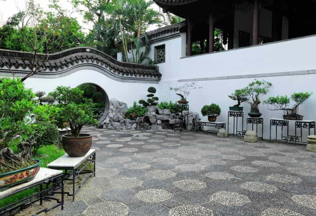 Small Japanese Garden Transforms This Backyard - Watch